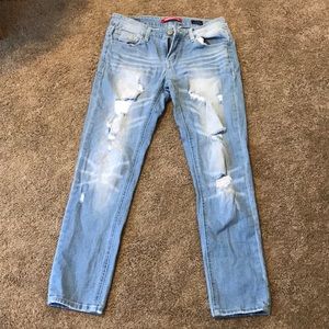 destroyed denim jeans 👖